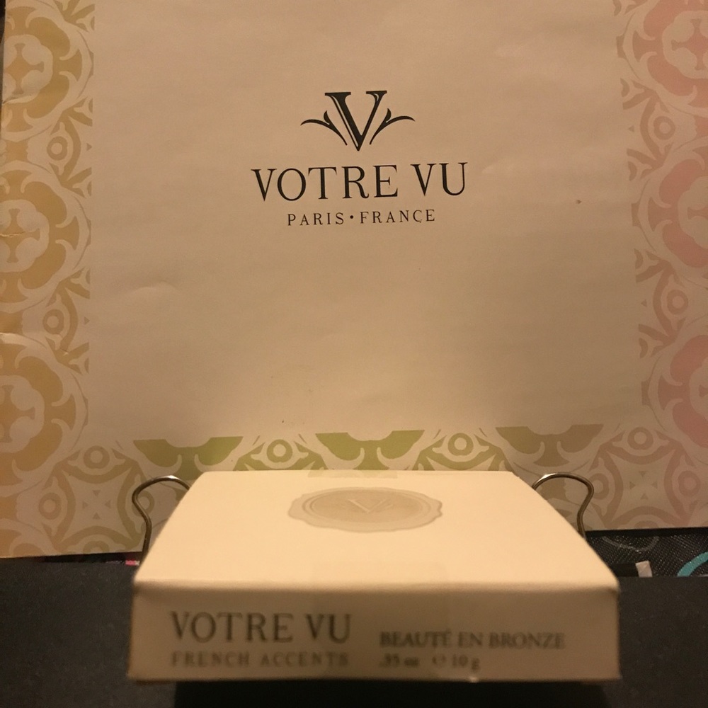 Votre Vu Beaute En Bronze